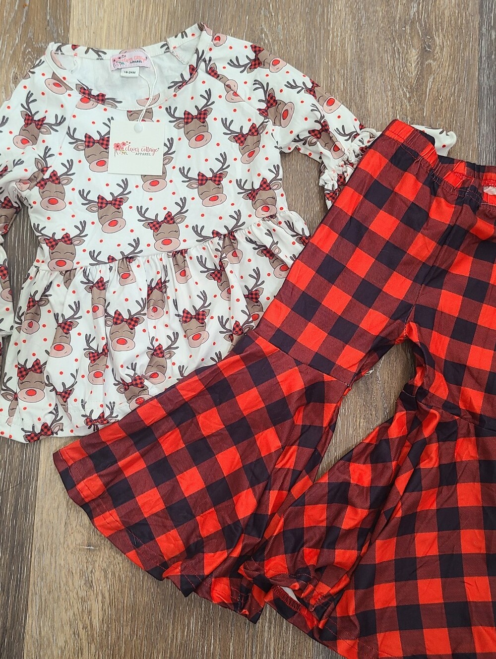 Clover Cottage Rudolph Ruffle Bell Bottom 2 piece Outfit Size 18-24mo NWT